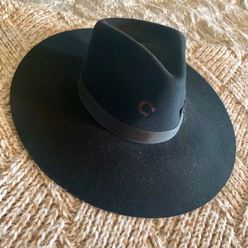 Charlie 1 horse hat
